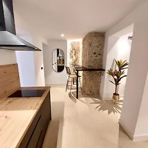  Apartment Helearon